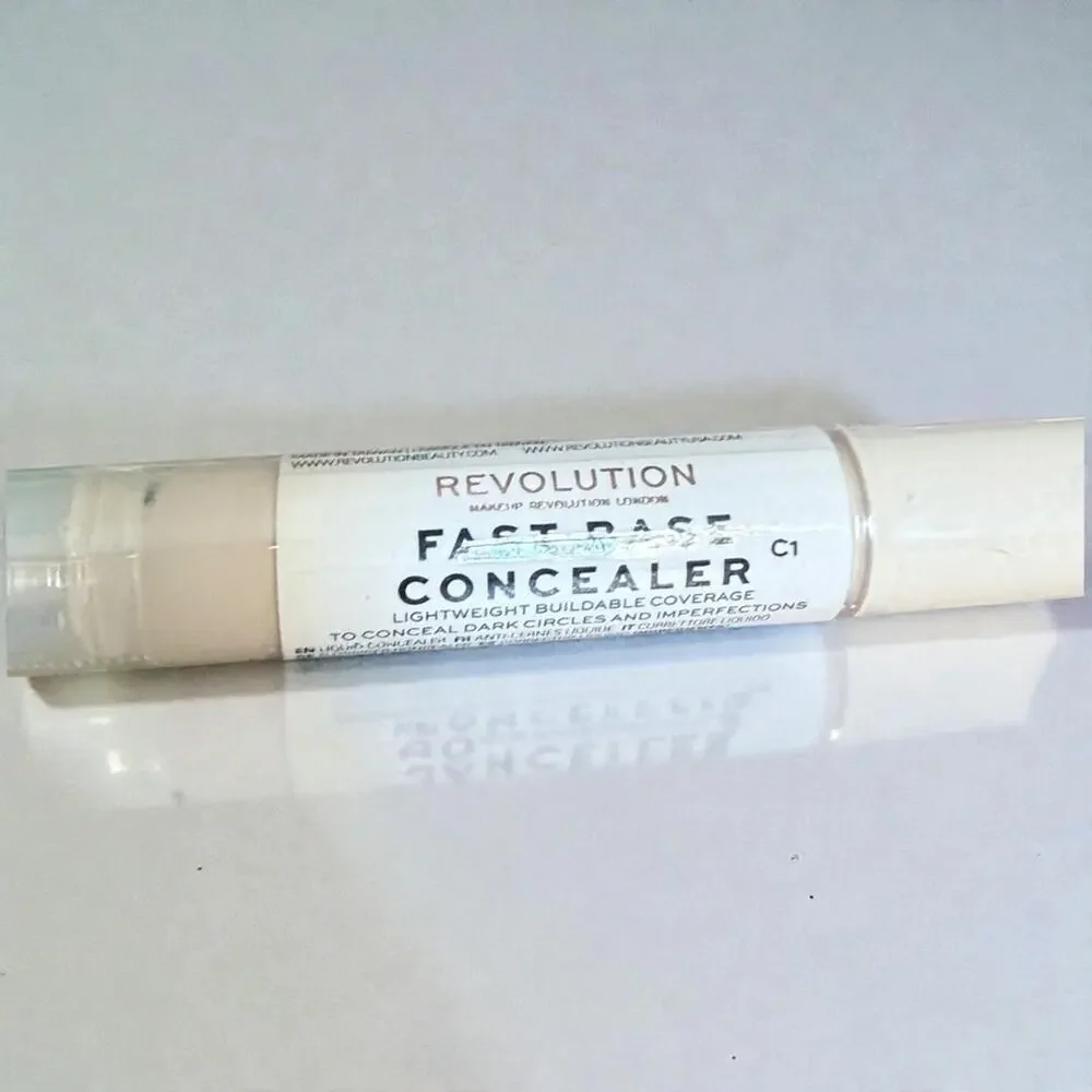 Makeup Revolution Fast Base Concealer Shade C1 New